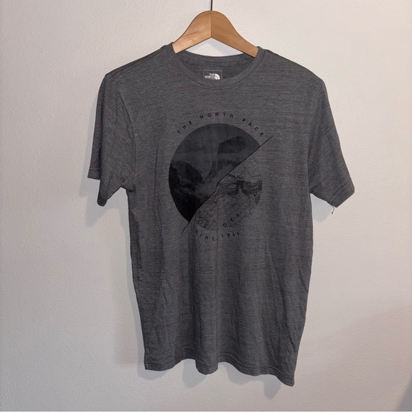 The North Face Other - The North Face Men's Gray T-Shirt Size M Slim Fit